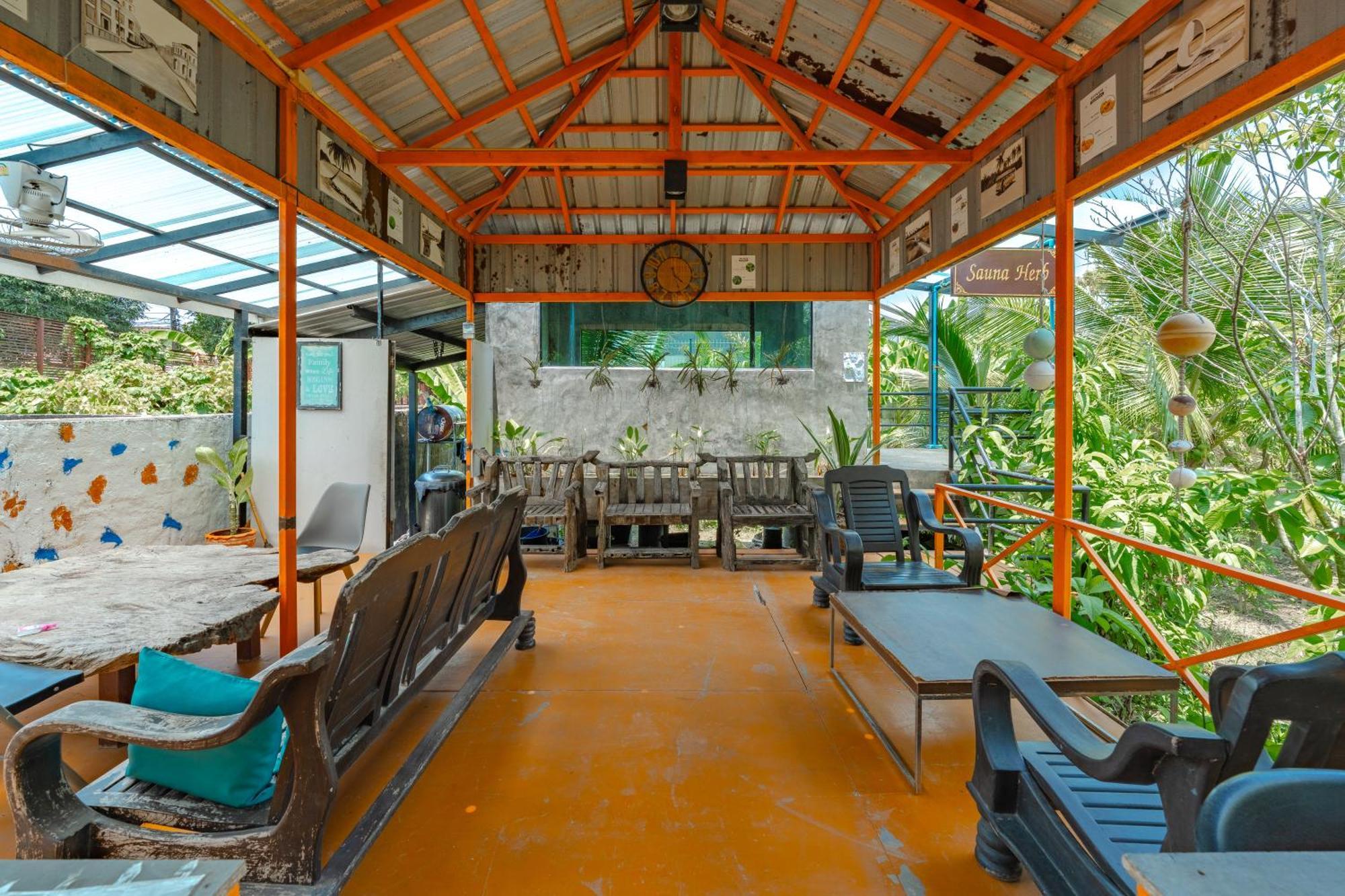 Coco Retreat Phuket Resort And Spa - Sha Plus Chalong Exterior photo
